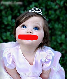 لانزعاجها من كثرة كلامها.. معلمة تضع شريطا لاصقا على فم طفلة