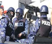 القبض على 6 أشخاص استخدموا اراض حكومية كمحاجر في باير