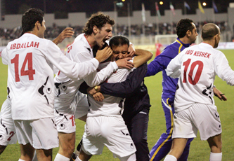 منتخبنا يتسلح بالعزيمة ويرفع شعار الفوز امام سنغافورة