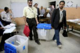 العراق: المالكي يحل أولا في الجنوب وعلاوي لدى السنة وبغداد هي الفيصل