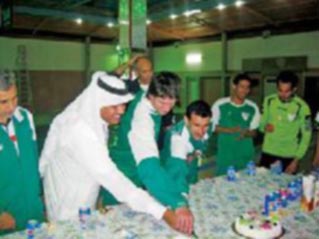 مشكلة الحناحنة قائمة وشفيع يوضح وحسونة يوزع الحلوى