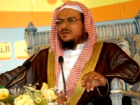 داعية سعودي يقترح هدم المسجد الحرام لحل مشكلة الاختلاط في الطواف والسعي