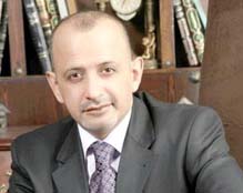 الحاج توفيق نقيب تجار المواد الغذائية يستقيل من منصبه