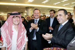 استقبال حافل لبطل العالم «لوب» في عمان