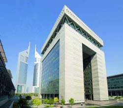 الإمارات: سجن المحافظ السابق لمركز دبي المالي على ذمة التحقيق بتهم فساد