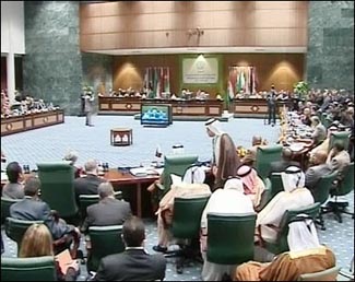 القذافي :المواطن العربي شبع من الكلام