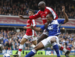 تشلسي يصعق استون فيلا وارسنال يتعثر!