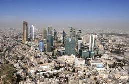 وفاة عامل إثر سقوطه من الطابق 27 لأبراج العبدلي