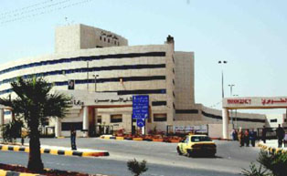 إفراغ مستشفى الأمير حمزة من أطباء الأعصاب وإدارته تنفي