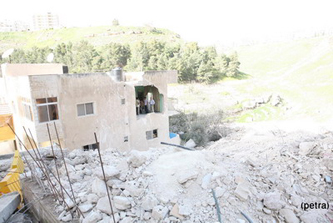 توقيف عضو مجلس الأمانة عن وادي السير ومدير المنطقة و 14 مهندسا وموظفا