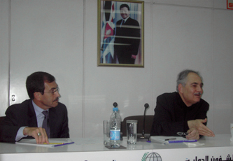 الحباشنة يطالب المعارضة بالنزول إلى الشوارع لتأييد طروحات الملك