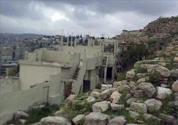 بيوت عمانية مهجورة ... أماكن للشواذ والهاربين وأصحاب السوابق والسكارى