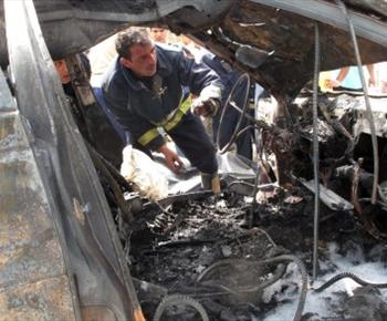 مقتل وإصابة العشرات في ثلاث انفجارات استهدفت سفارات في بغداد