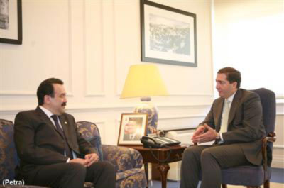 رئيس الوزراء يجري مباحثات مع نظيره الكازاخستاني