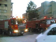 الدفاع المدني يخمد حريقاً في مبنى يضم مصنعين بمنطقة سحاب