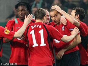 "فولهام" يصنع التاريخ ويتأهل لنصف نهائي دوري أوروبا