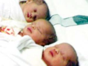 مواطنة تنجب ثلاثة توائم في مستشفى غور الصافي