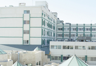 إدارة المستشفى الإسلامي تفند انتقادات "الإخوان" وتعتبرها تجنيا على انجازاتها