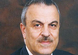 المعشر يهاجم القطاع الخاص ويدعو لميثاق شرف يحكم أدائه