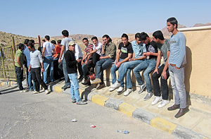 اعتصام لطلبة كلية الآثار في وادي موسى احتجاجا على نقص الخدمات التعليمية