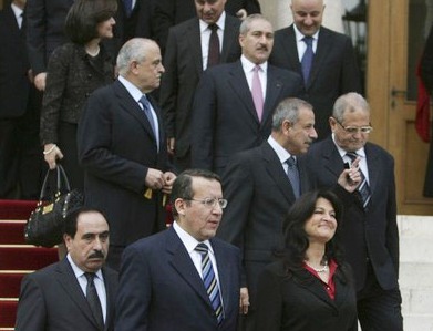 شكوى بحق جميع اعضاء حكومة الرفاعي