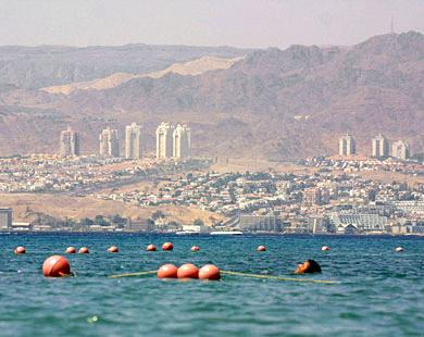 من أطلق الصاروخ ومن المستهدف ؟