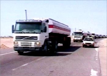 700 شاحنة معطَلة في شويعر .. والمصفاة لا تحرك ساكناً