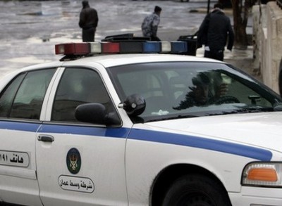 سحاب :فرار سائق اطلق النار على شرطي