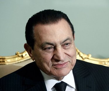 مبارك يحتفل بعيد ميلاده الـ 82