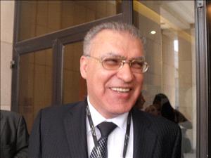 نقيب الصيادلة بين محمد عبابنة و محمد البزور و محمد أبو عصب