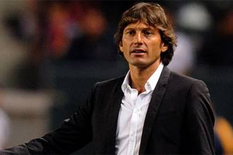 البرازيلي ليوناردو يُعلن رحيله عن ميلان نهاية الموسم