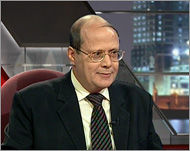 احتجاز الناشط المصري عبد الحليم قنديل بمطار عمّان