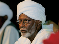 السلطات السودانية تعتقل حسن الترابي