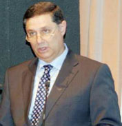 "الزراعة" تسمح بتصدير ثمار الزيتون لإسرائيل وتعلّق استيراد الدواجن