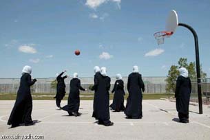 عالم سعودي : ادخال التربية البدنية مدارس البنات اتباع لخطوات الشيطان