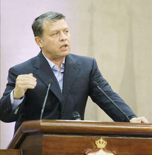 الملك: سنكون أقوى من التحديات وسنحقق أهدافنا في بناء المستقبل المشرق