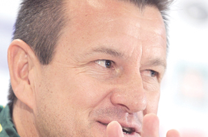 دونجا: لا يمكنني التعهد بشيئ سوى بالكفاح الجاد