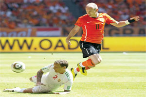 هولندا تفوز على المجر وتخسر روبن