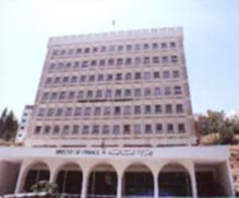 مصدر: لا استغناء عن موظفي "الهيئات" التي سيطالها الدمج