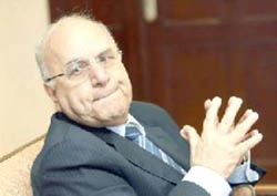 د. بدران : سحب الجنسية من بعض المواطنين يجب أن يكون من خلال القانون والقضاء