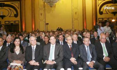 مندوبا عن الملك.. رئيس الوزراء يفتتح المؤتمر الوطني لتطوير الخطط الدراسية