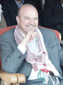 فيصل الفايز يترشح للانتخابات النيابية القادمة