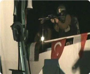 الكوماندوز الاسرائيلي يتسوق ببطاقات ائتمان افراد اسطول الحرية