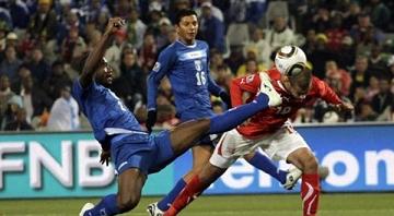 سويسرا "السلبية" تتعادل مع هوندوراس ليودعان المونديال..صور