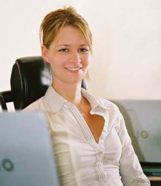 غرام بين صديقة أمير بريطاني وشاب مسلم