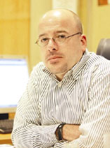 اقالة رئيس تحرير "الغد" موسى برهومة