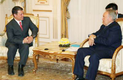 الملك يصل الى العاصمة الكازاخستانية