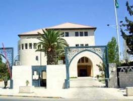 إرجاع 4 سفراء من الخارج الى مركز الوزارة