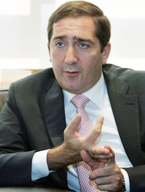 هل ستقوم الحكومة بتعيينات من باب الاسترضاء على حساب الوطن؟