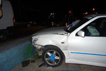 مواطن يفقد زوجتيه اثر اصطدام مركبته بعمود كهرباء في الزرقاء